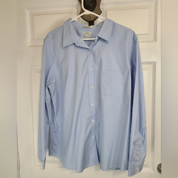 (711) L.L. Bean Men's Original Long Sleeve Dress Shirt, Size: 2XL Color: Blue - Picture 1 of 10